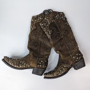 Double D ranch Sz 6.5 rivet western boots